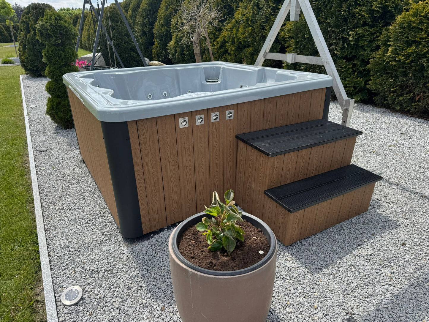 Spabad C2 - 6 Personer | 210x210x100cm